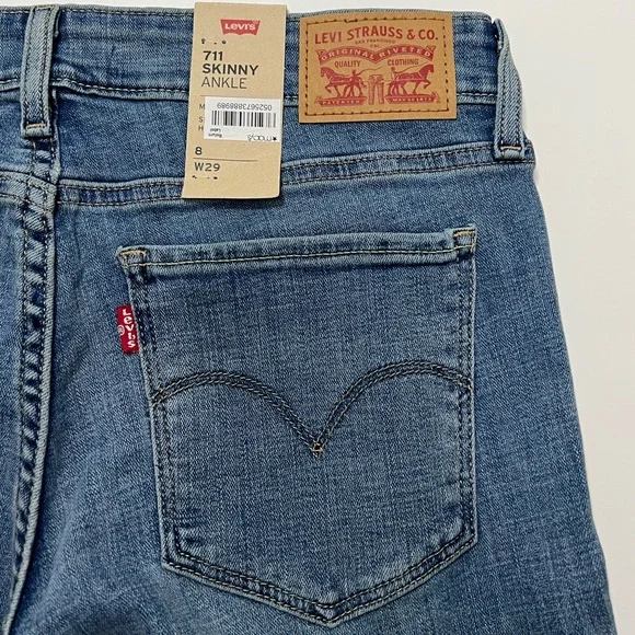 Levis 711 Skinny Jeans - Picture 3 of 6
